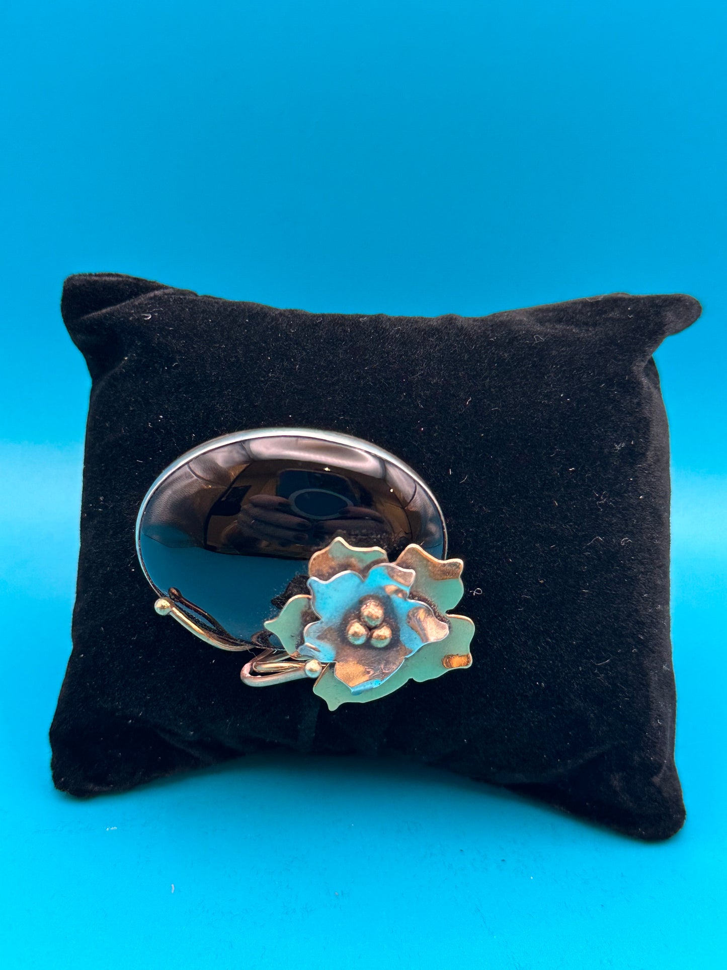 Vintage black stone brooch/pendant with, silver and bronze metal accents