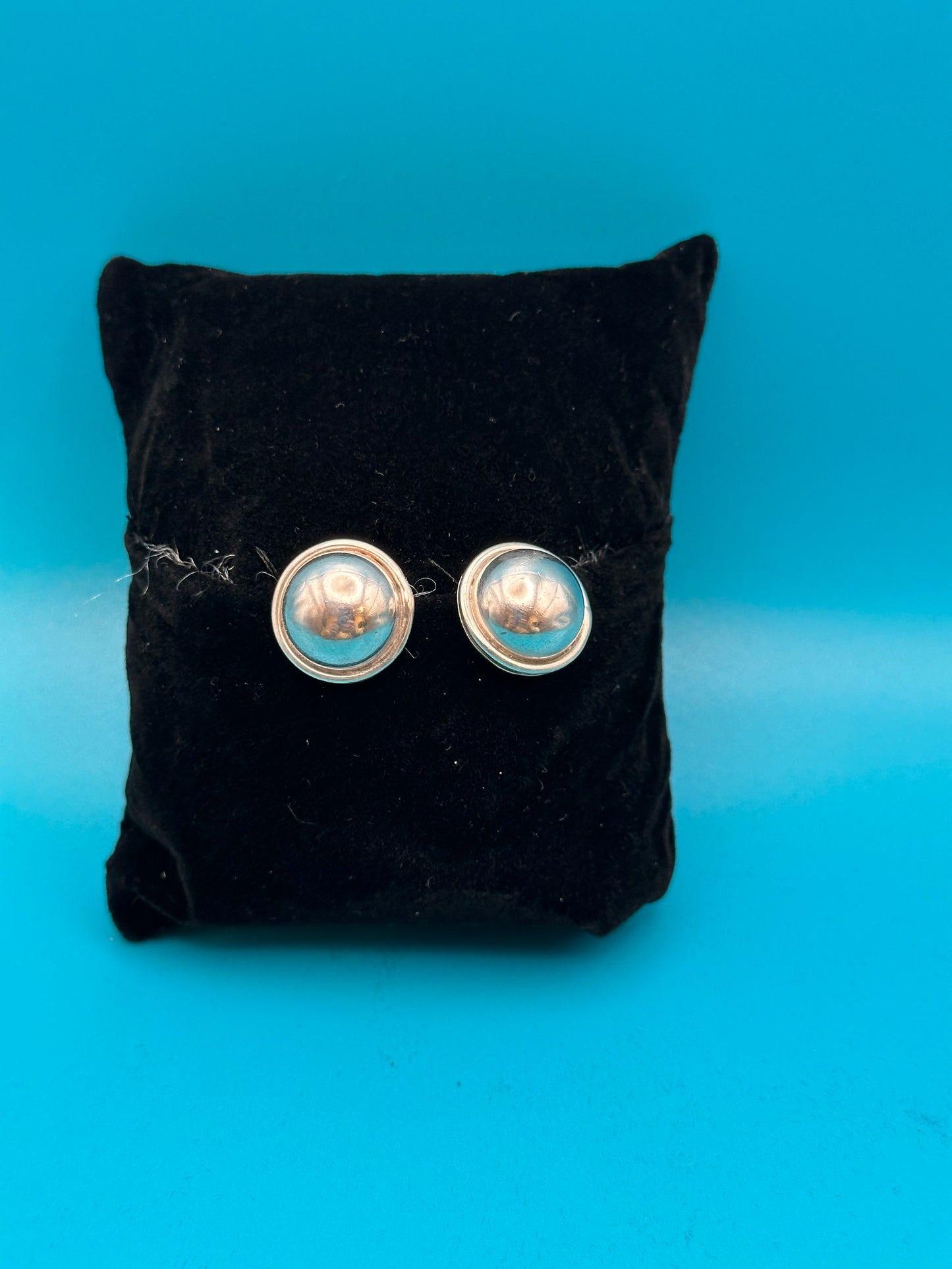 Lovely sterling silver button earrings