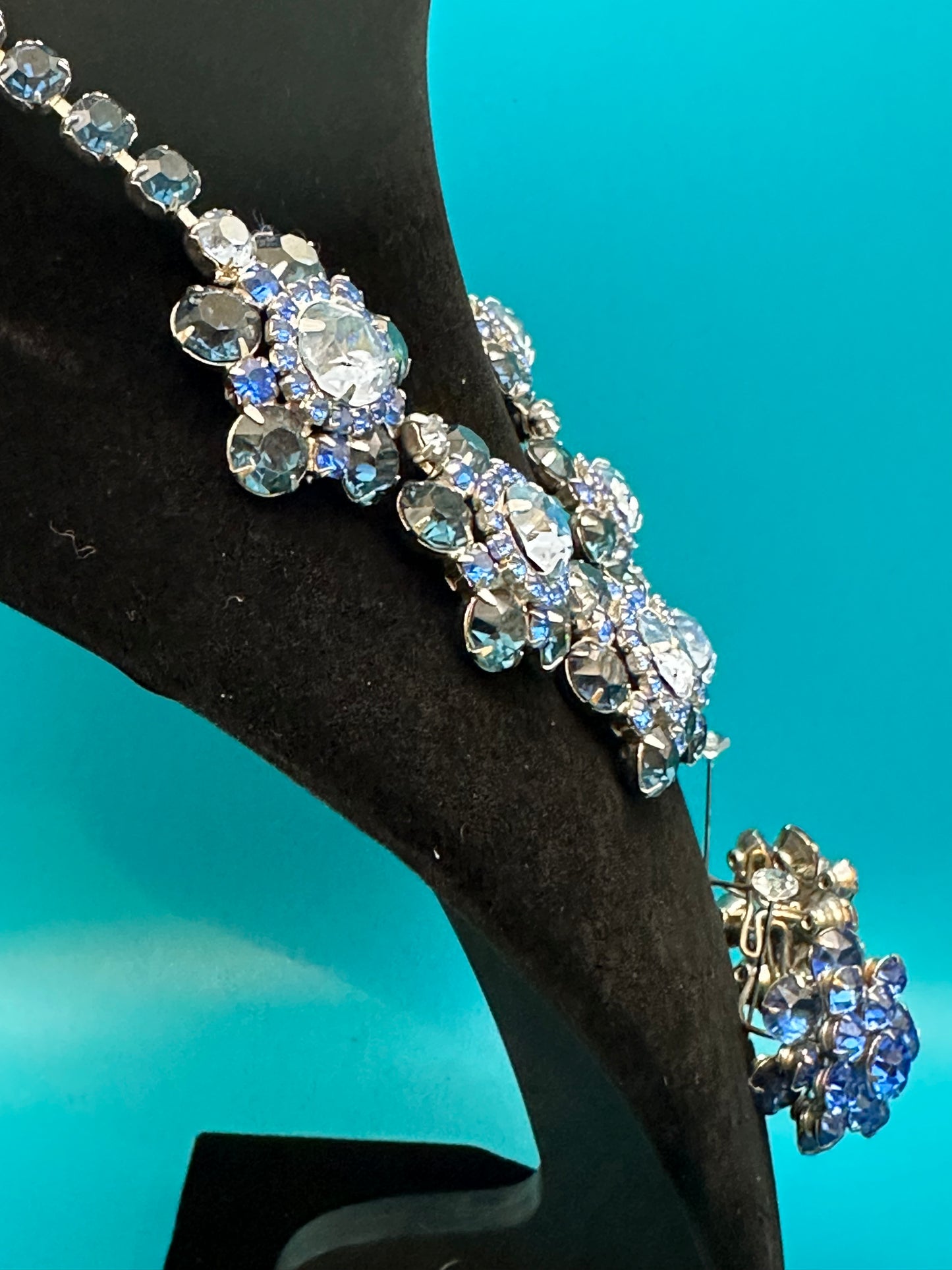 Spectacular mid-century rhinestone crystal necklace