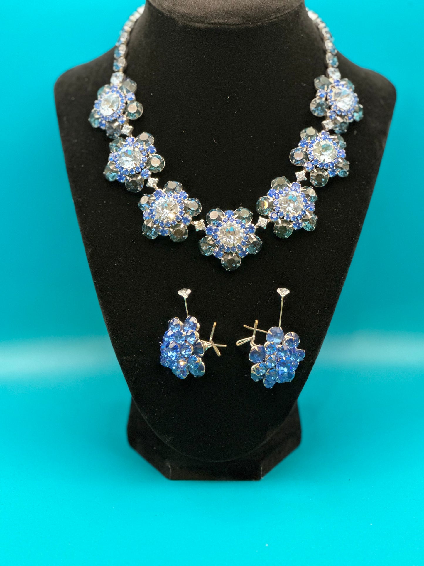 Spectacular mid-century rhinestone crystal necklace