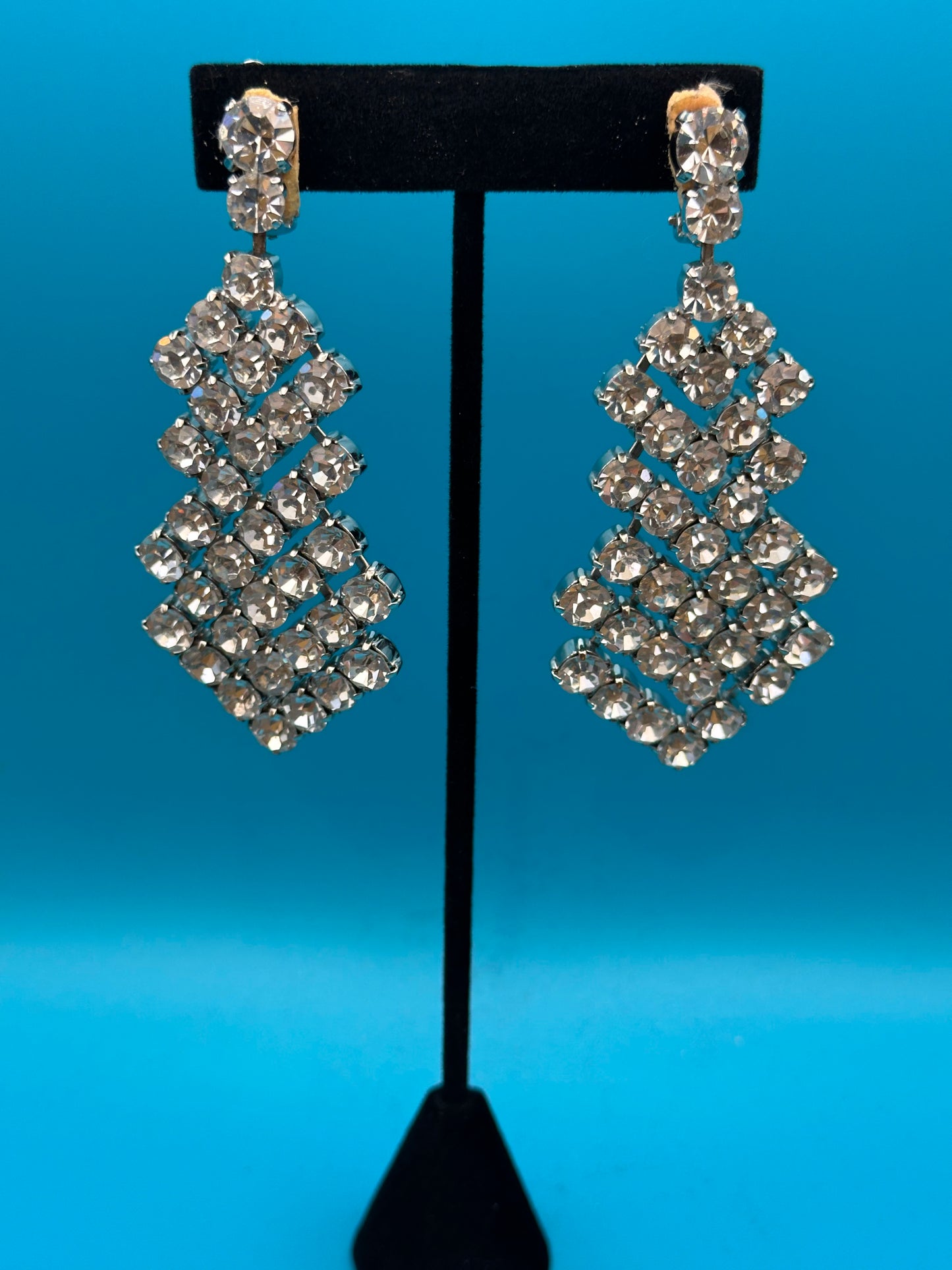 Spectacular mid-century vintage colorless rhinestone drop earrings