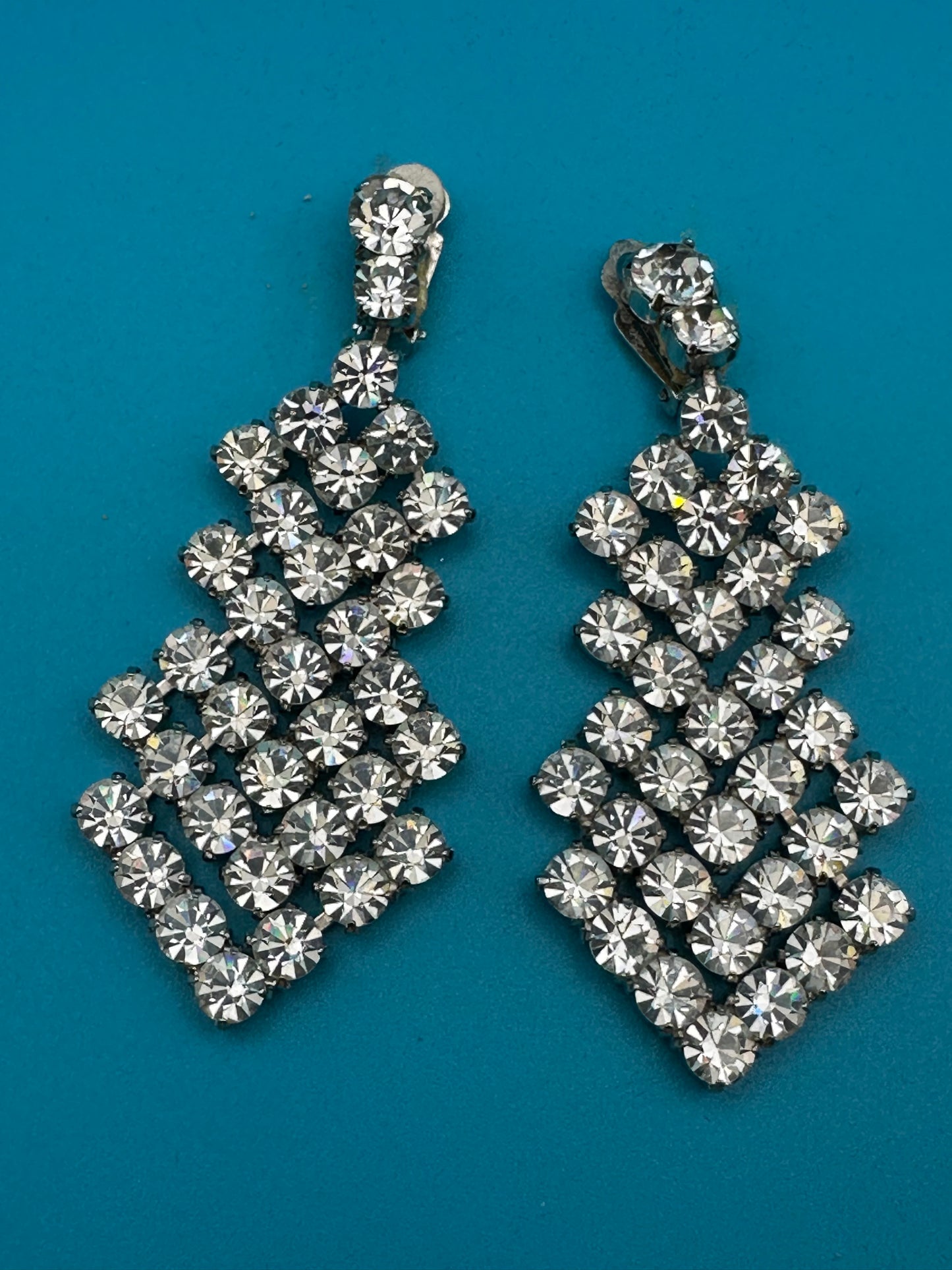 Spectacular mid-century vintage colorless rhinestone drop earrings