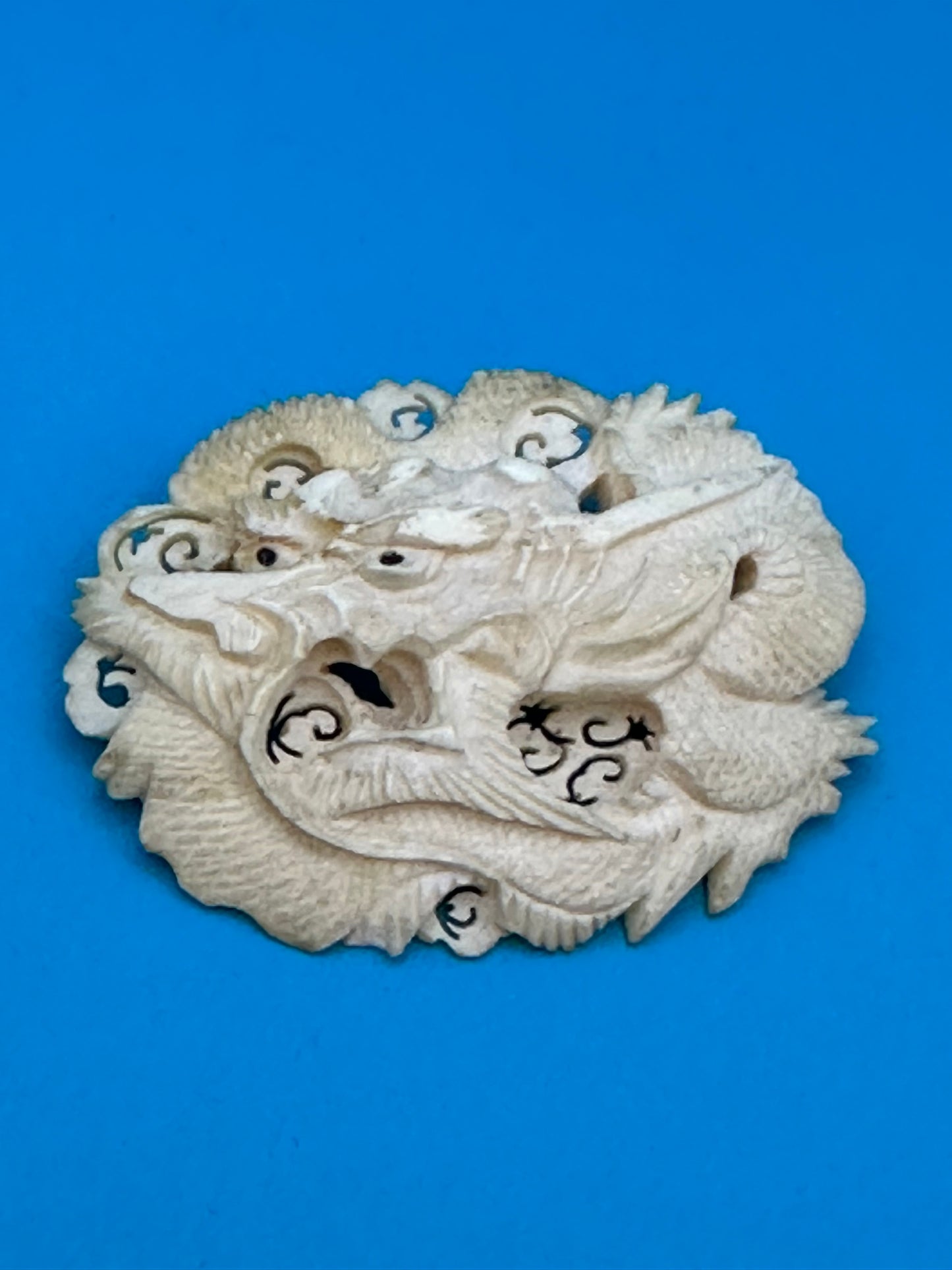 Antique ivory brooch/pin