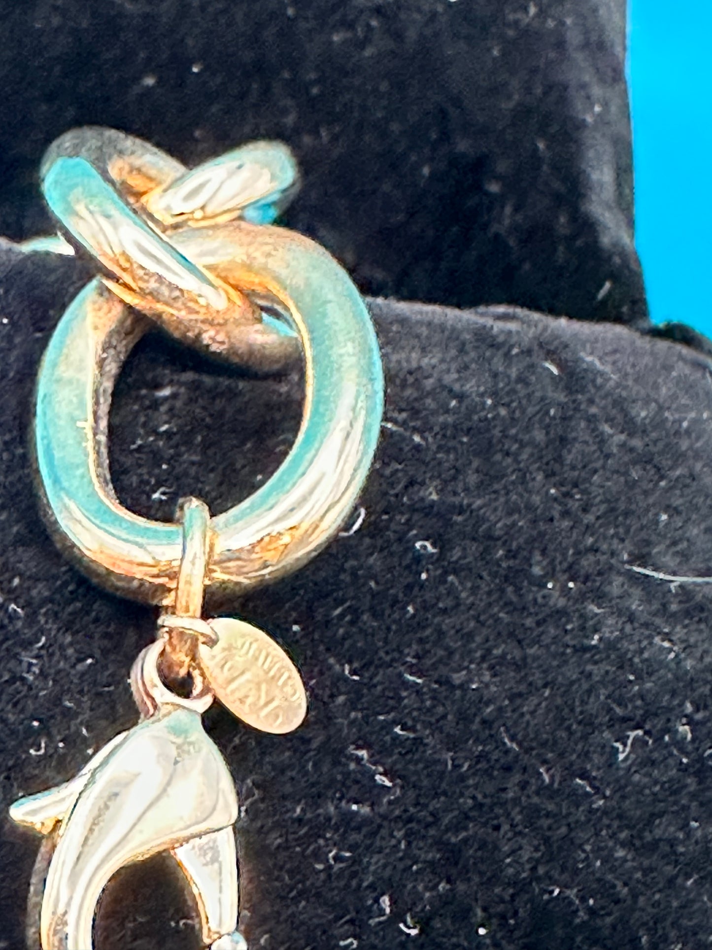 Heavy gold metal link bracelet
