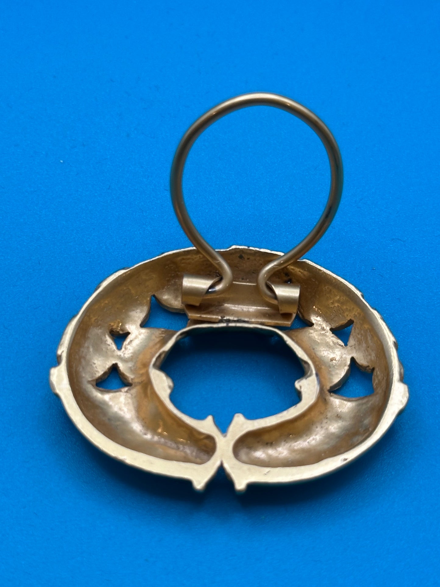 Pre-Columbian style clip
