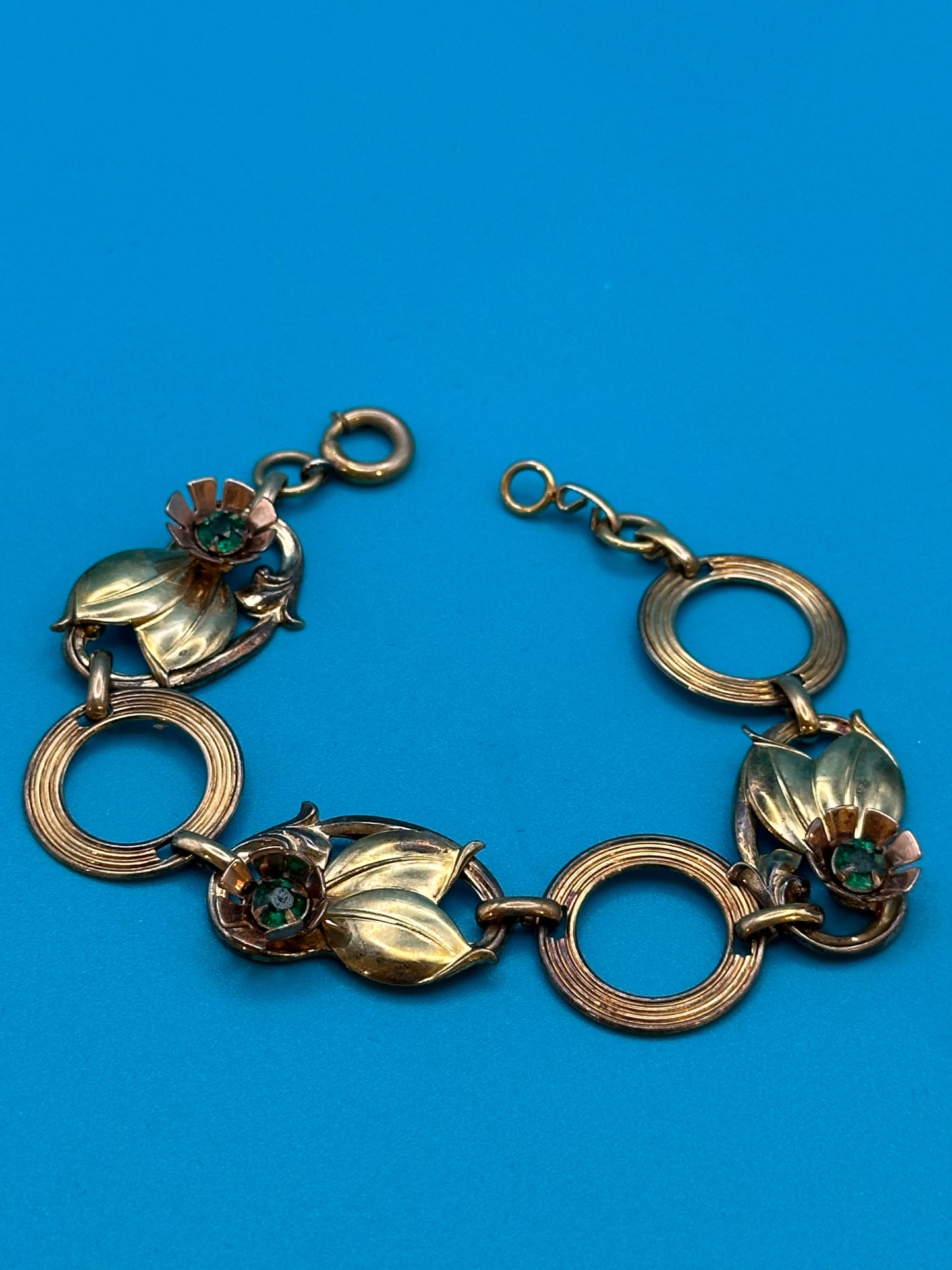 Vintage 1930's - 1950's green crystal flower bracelet