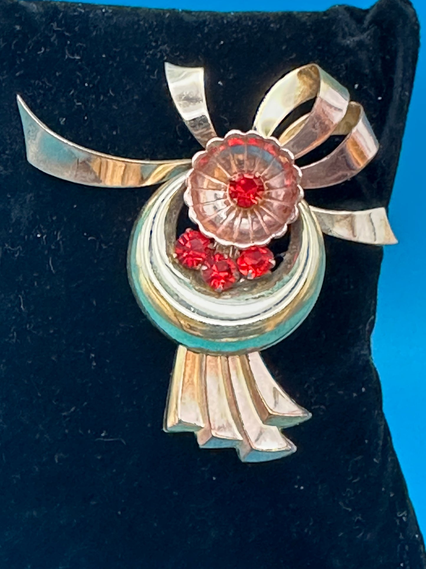 Vintage Harry Iskin flower brooch