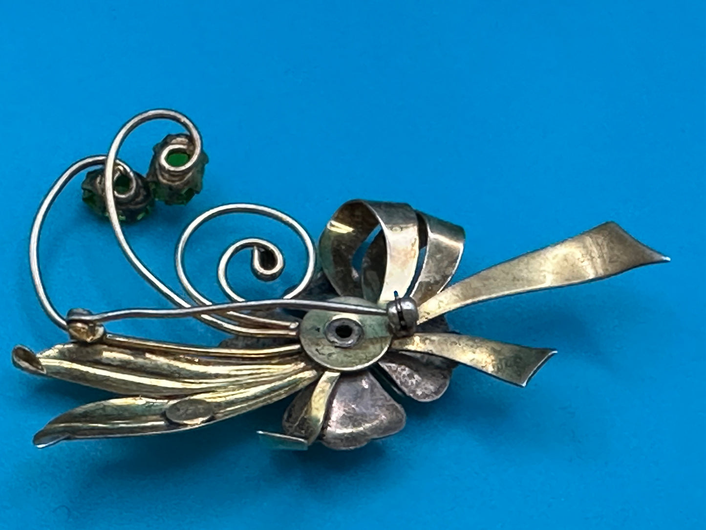 Vintage Harry Iskin flower brooch