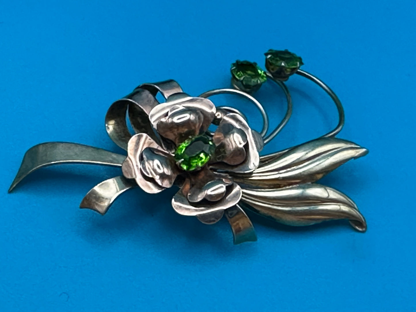 Vintage Harry Iskin flower brooch