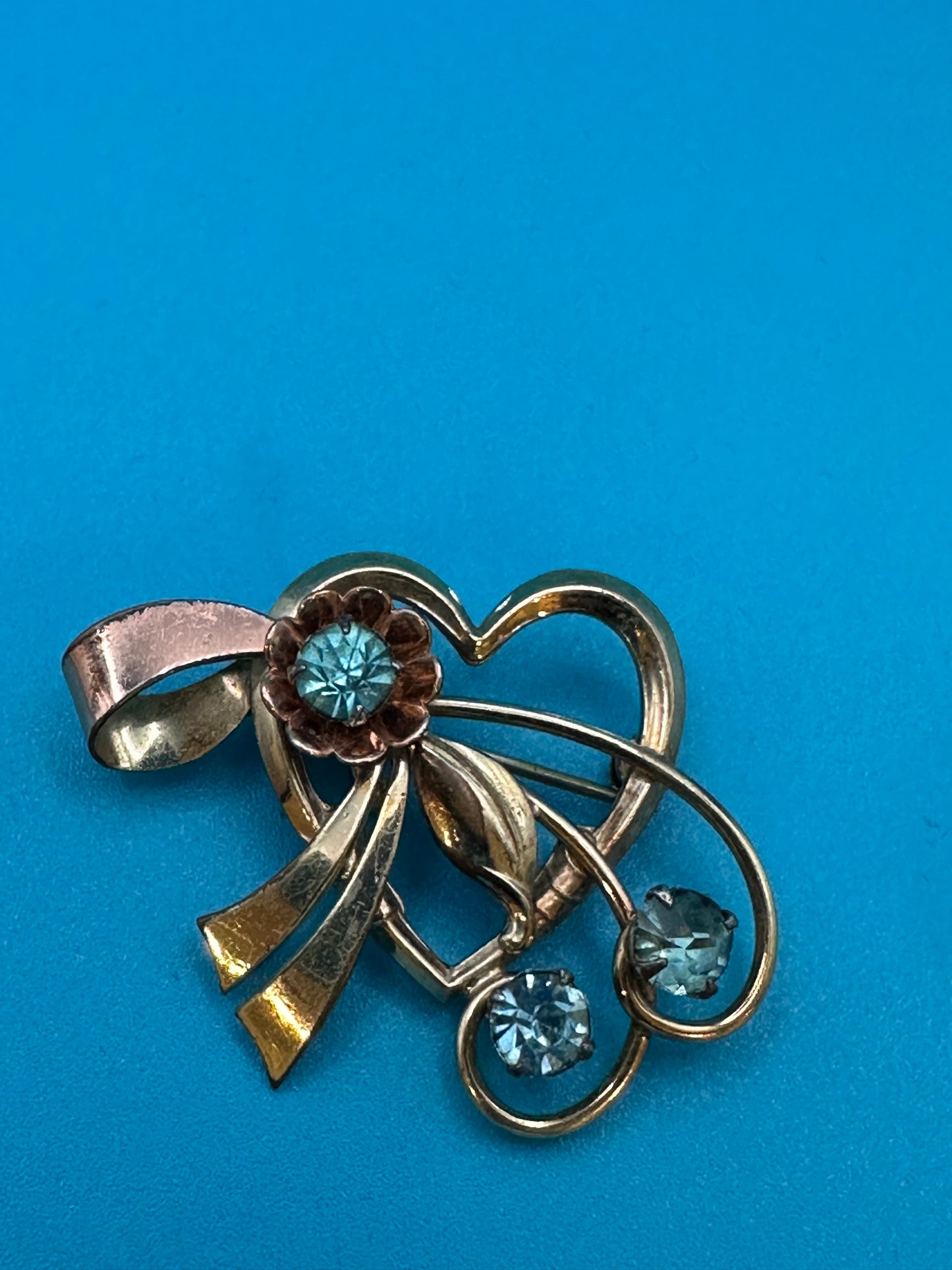 Henry Iskin Vintage flower brooch