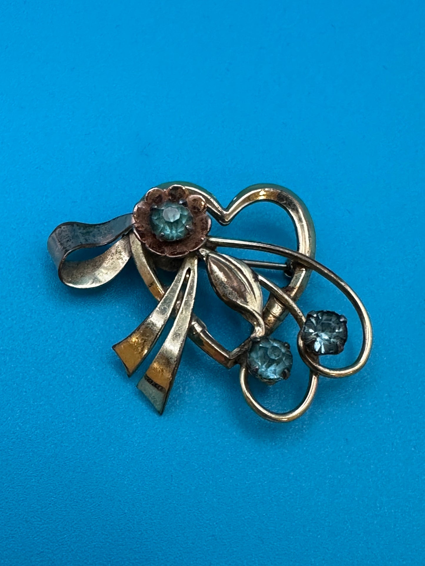 Henry Iskin Vintage flower brooch