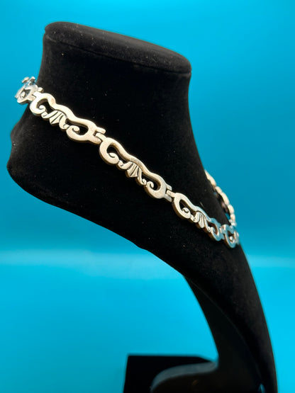 Vintage intricately designed sterling silver necklace 70g