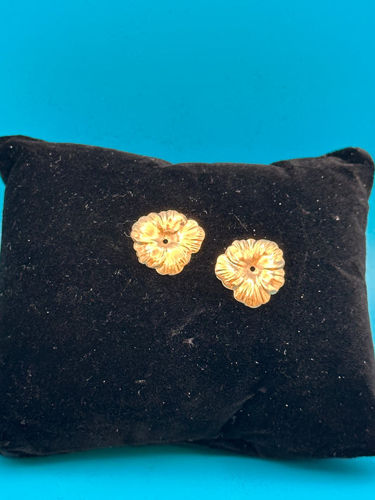 flower stud-surround