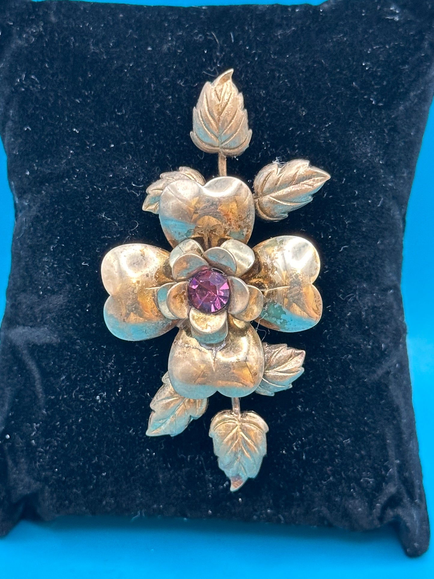 Vintage 1930's - 1950's flower brooch