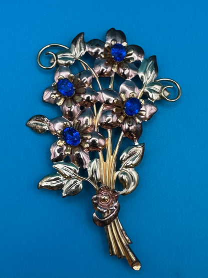 Vintage 1930's-1950's flower brooch