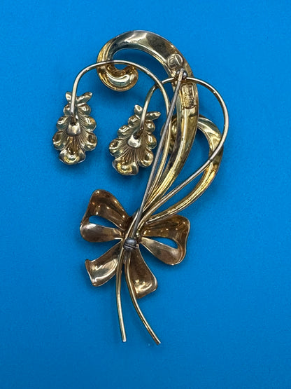 Vintage Van Dell brooch and earring set in original satin-lined box