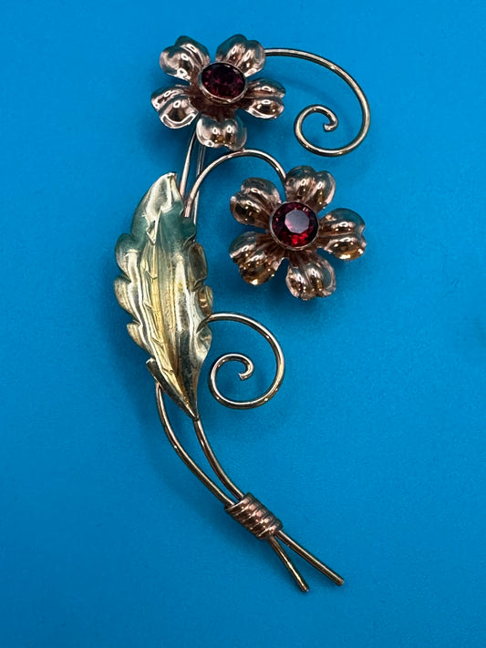 Vintage Van Dell flower brooch