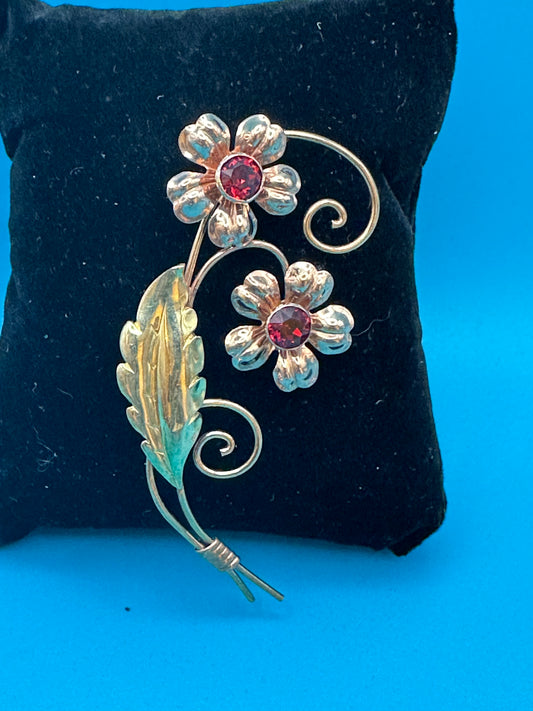 Vintage Van Dell flower brooch